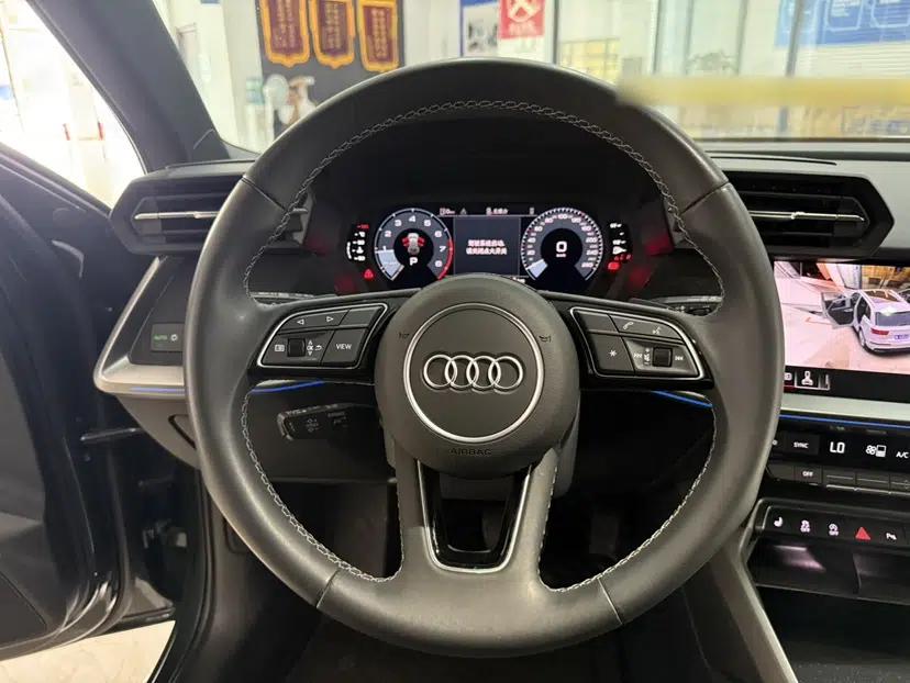 Audi A3 2024 Sportback 35 TFSI Fashionable Sports Model — миниатюра 10