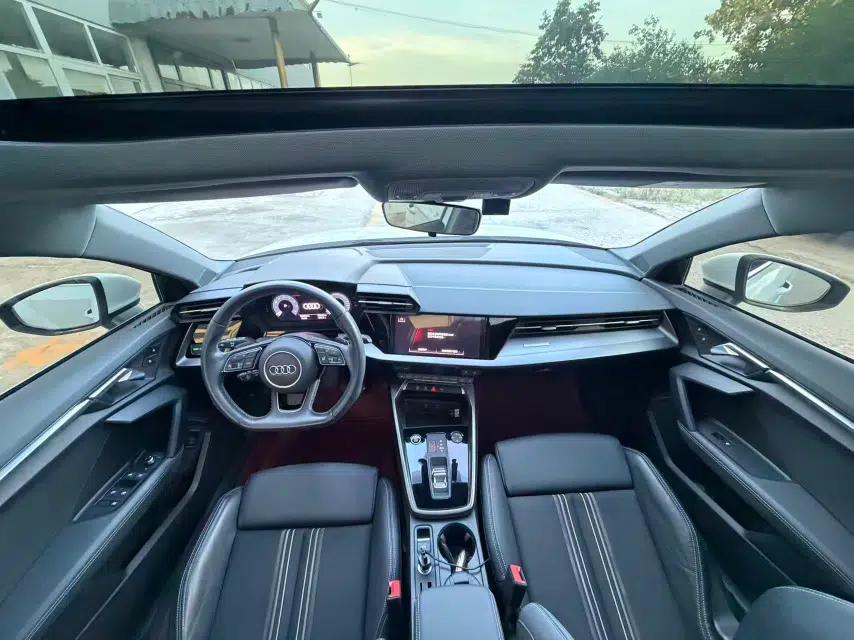 Audi A3 2022 Sportback 35 TFSI Fashionable Sports Model — миниатюра 13
