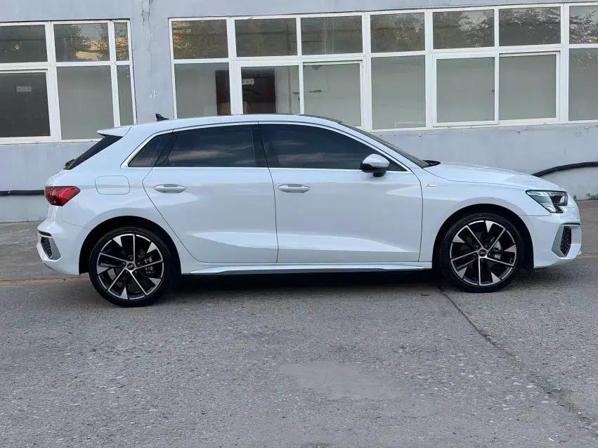 Audi A3 2022 Sportback 35 TFSI Fashionable Sports Model — миниатюра 4