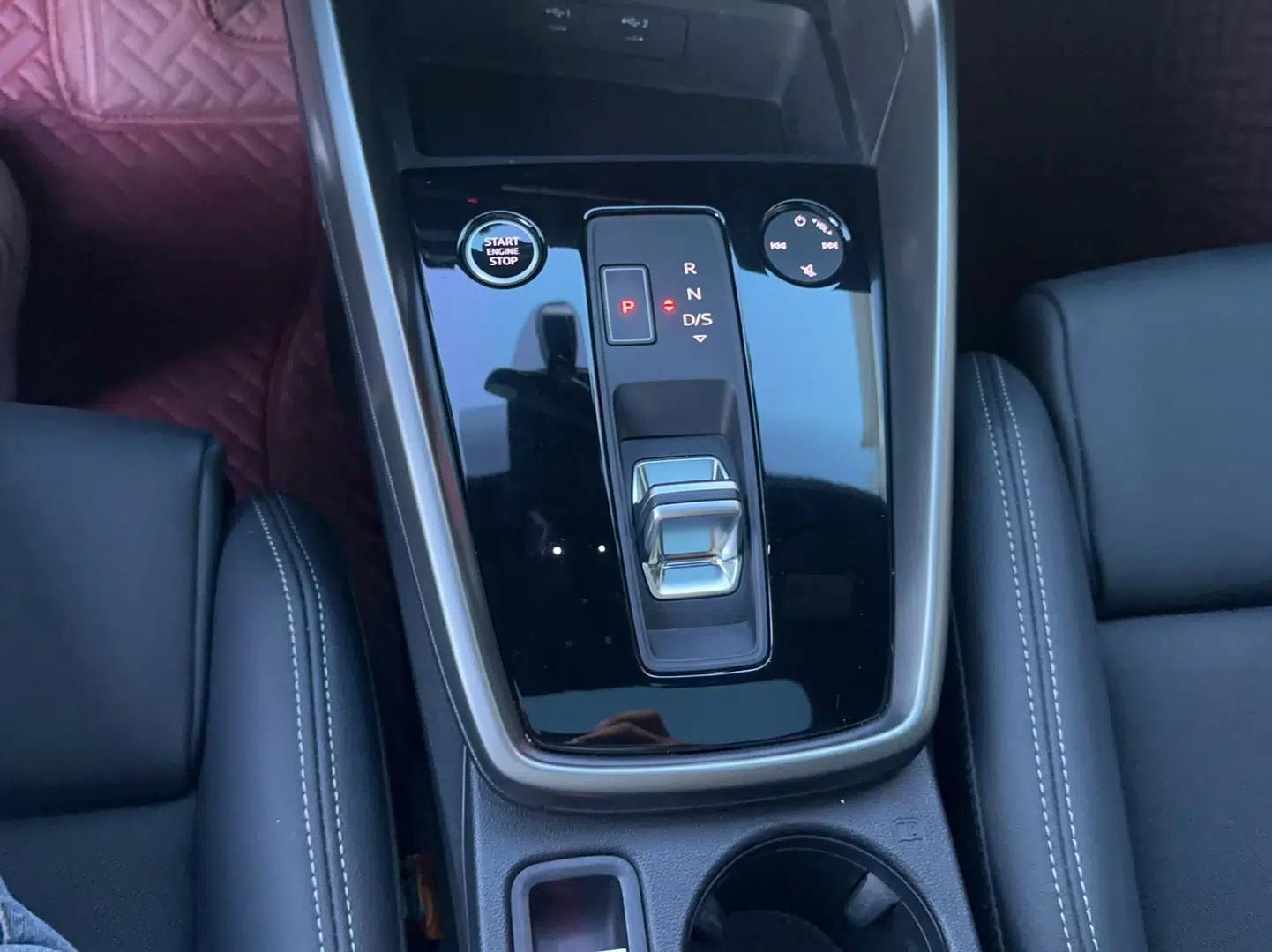Audi A3 2022 Sportback 35 TFSI Fashionable Sports Model — миниатюра 10
