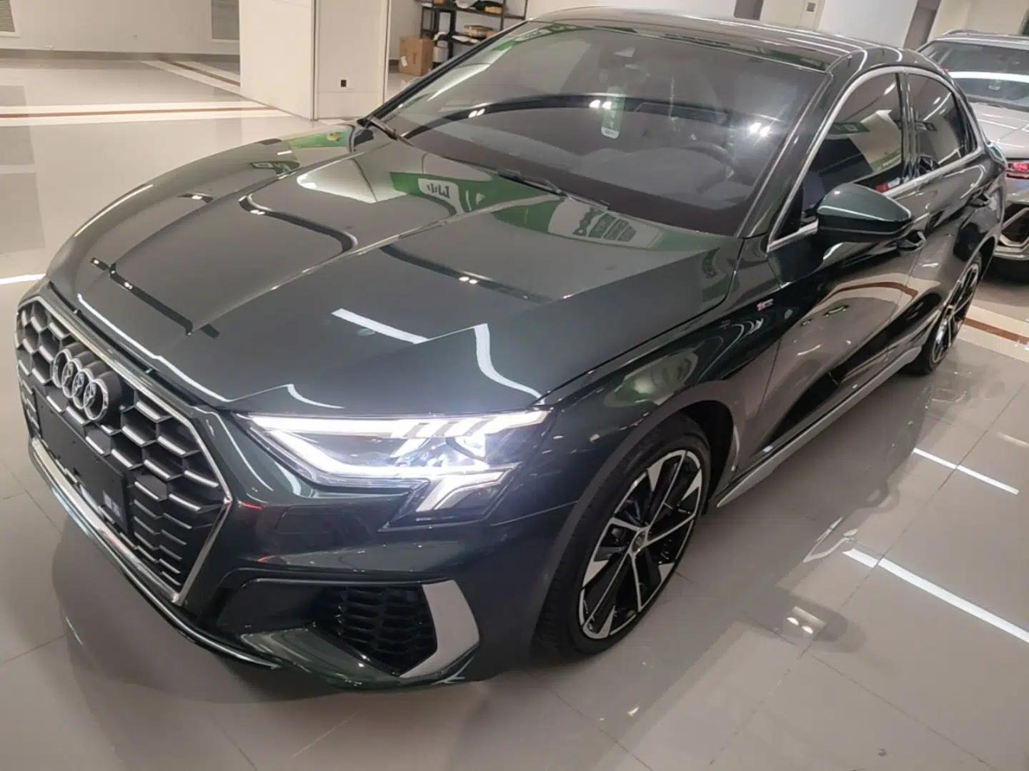 Audi A3 2023 A3L Limousine 35 TFSI Fashion Sport Model — миниатюра 1