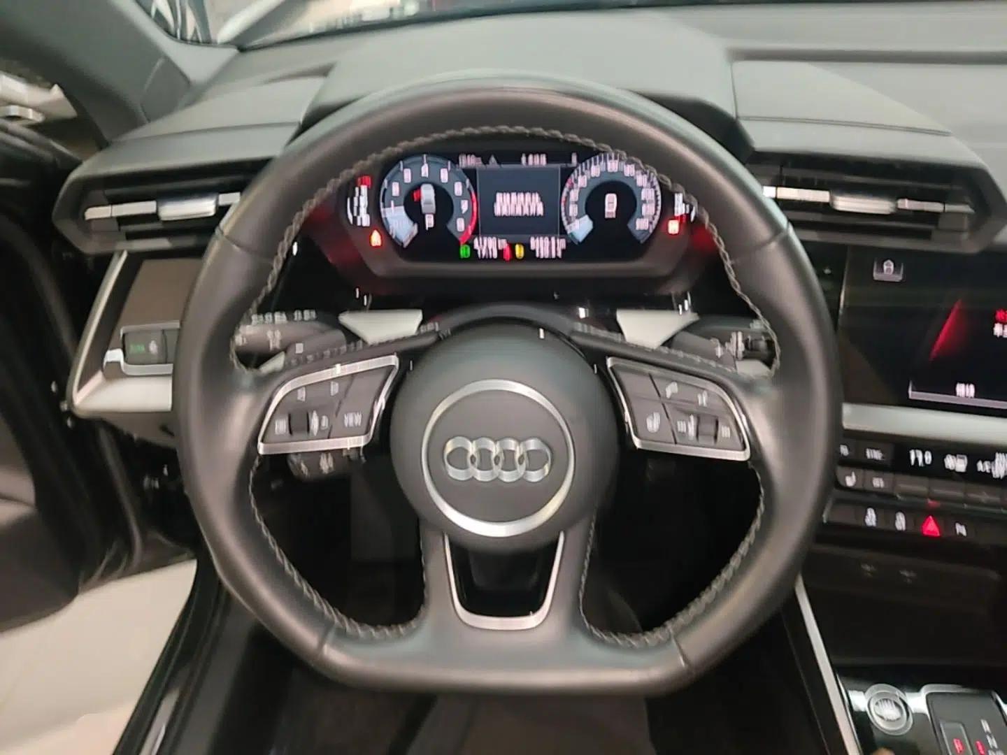 Audi A3 2023 A3L Limousine 35 TFSI Fashion Sport Model — миниатюра 13