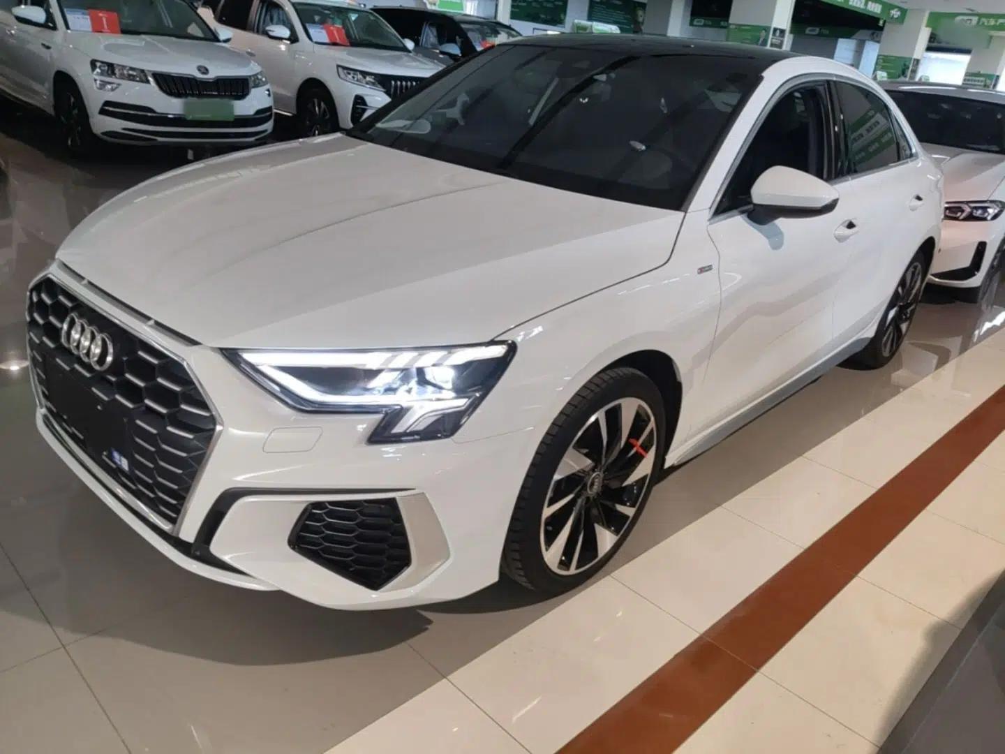 Audi A3 2023 A3L Limousine 35 TFSI Fashion Sport Model — миниатюра 1