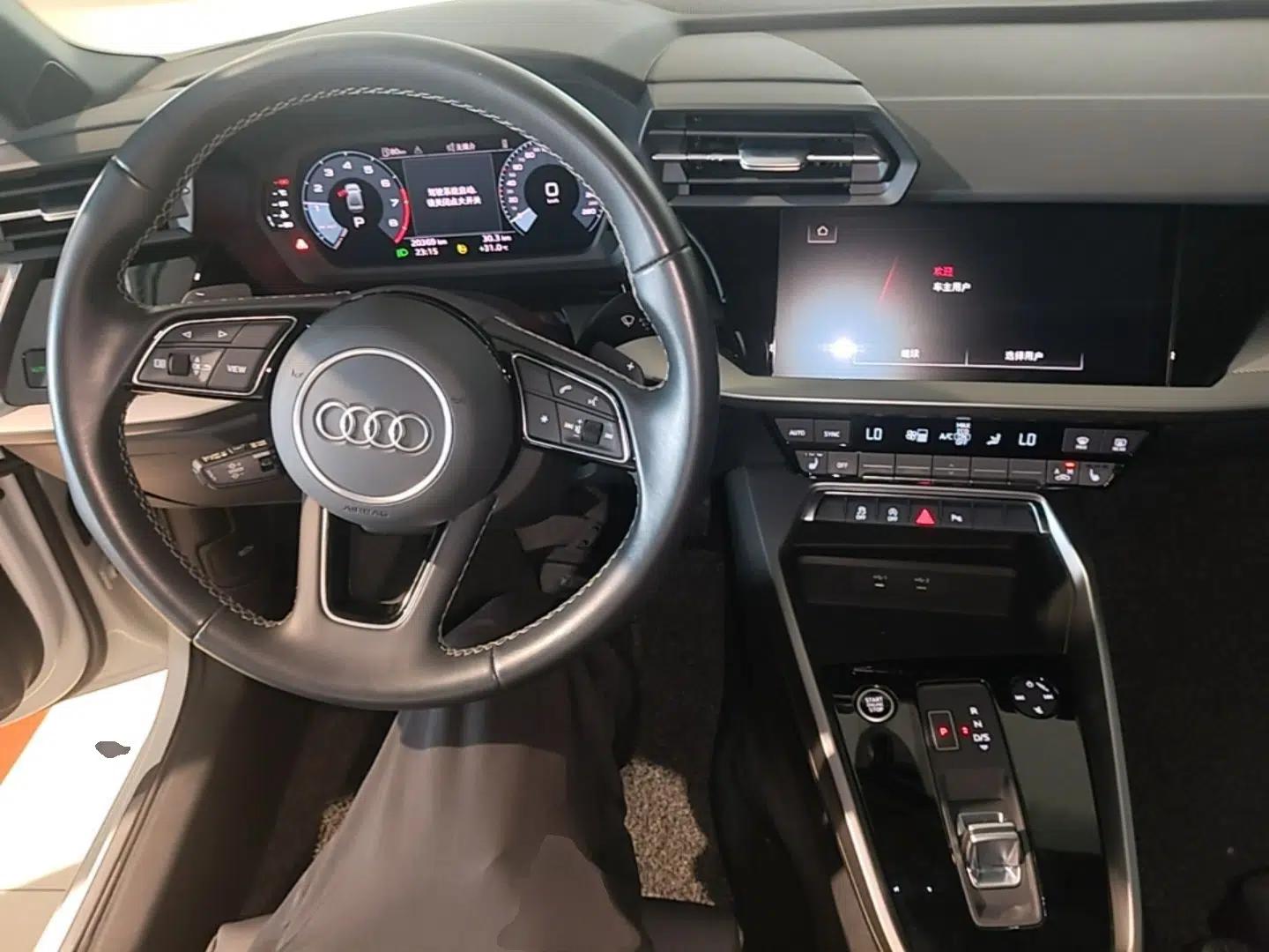 Audi A3 2023 A3L Limousine 35 TFSI Fashion Sport Model — миниатюра 12