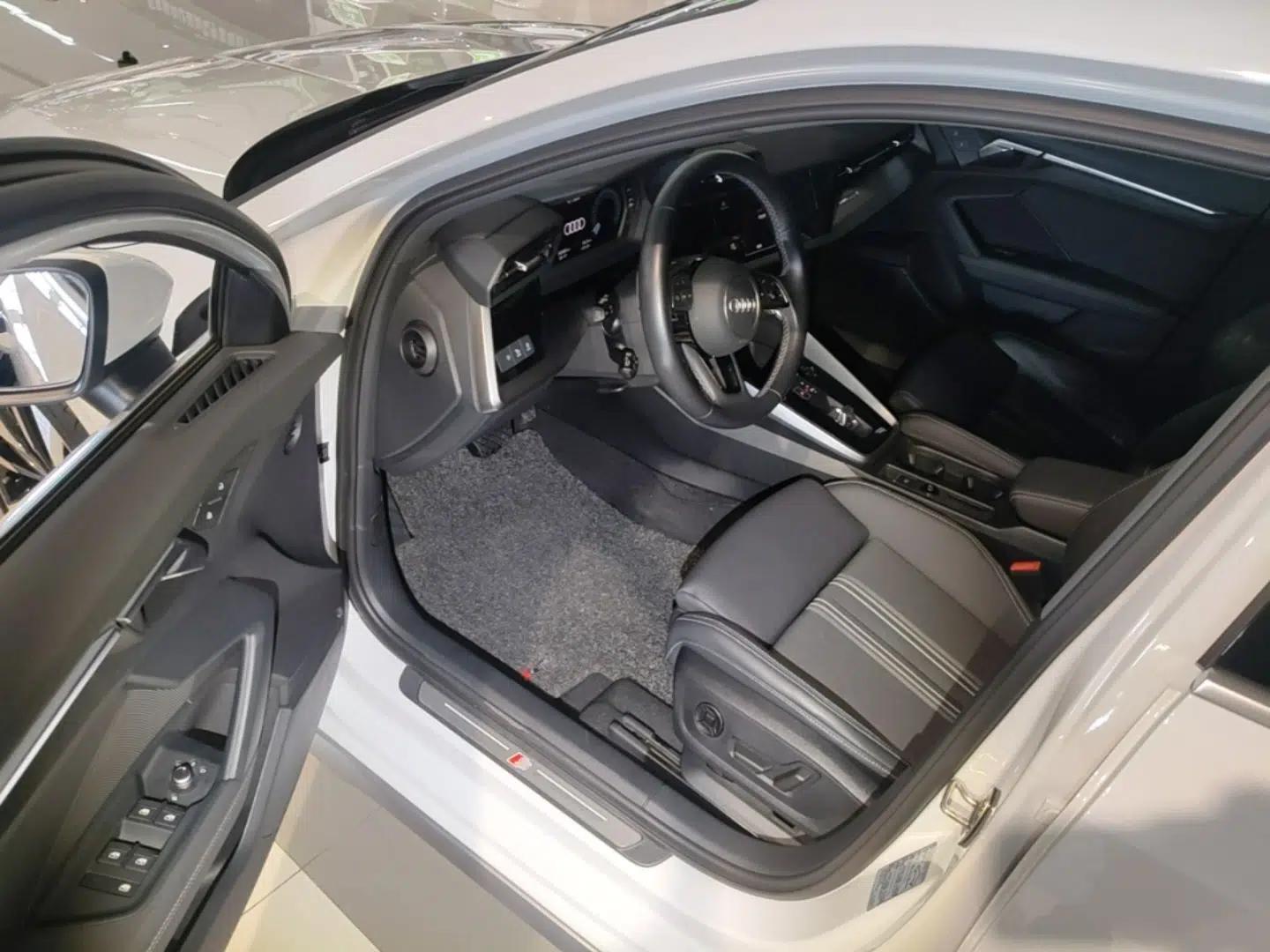 Audi A3 2023 A3L Limousine 35 TFSI Fashion Sport Model — миниатюра 18