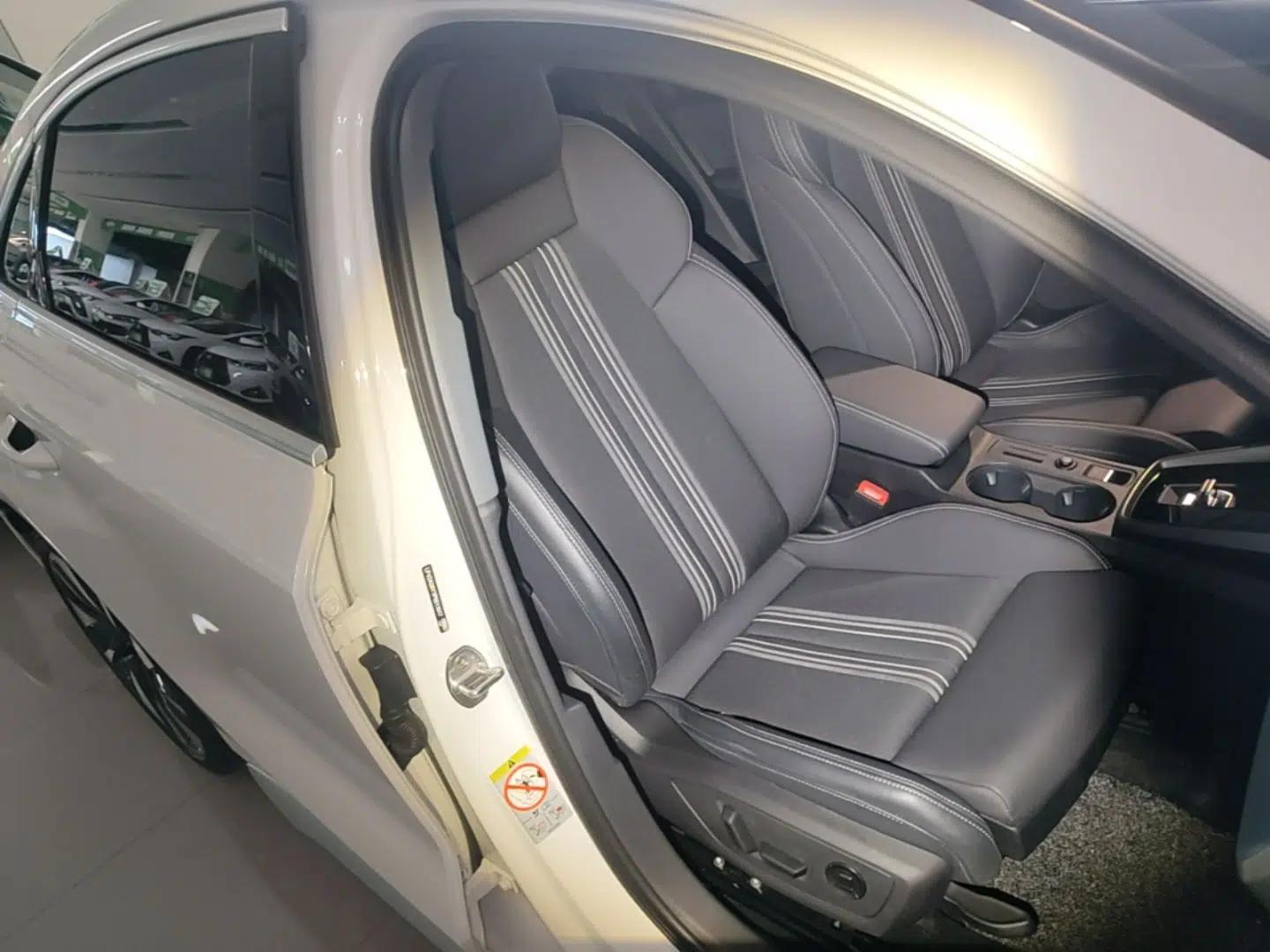 Audi A3 2023 A3L Limousine 35 TFSI Fashion Sport Model — миниатюра 19