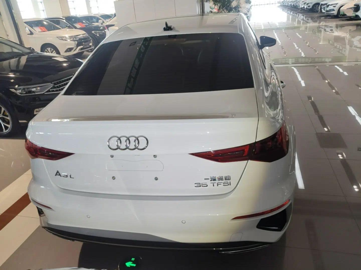 Audi A3 2023 A3L Limousine 35 TFSI Fashion Sport Model — миниатюра 5