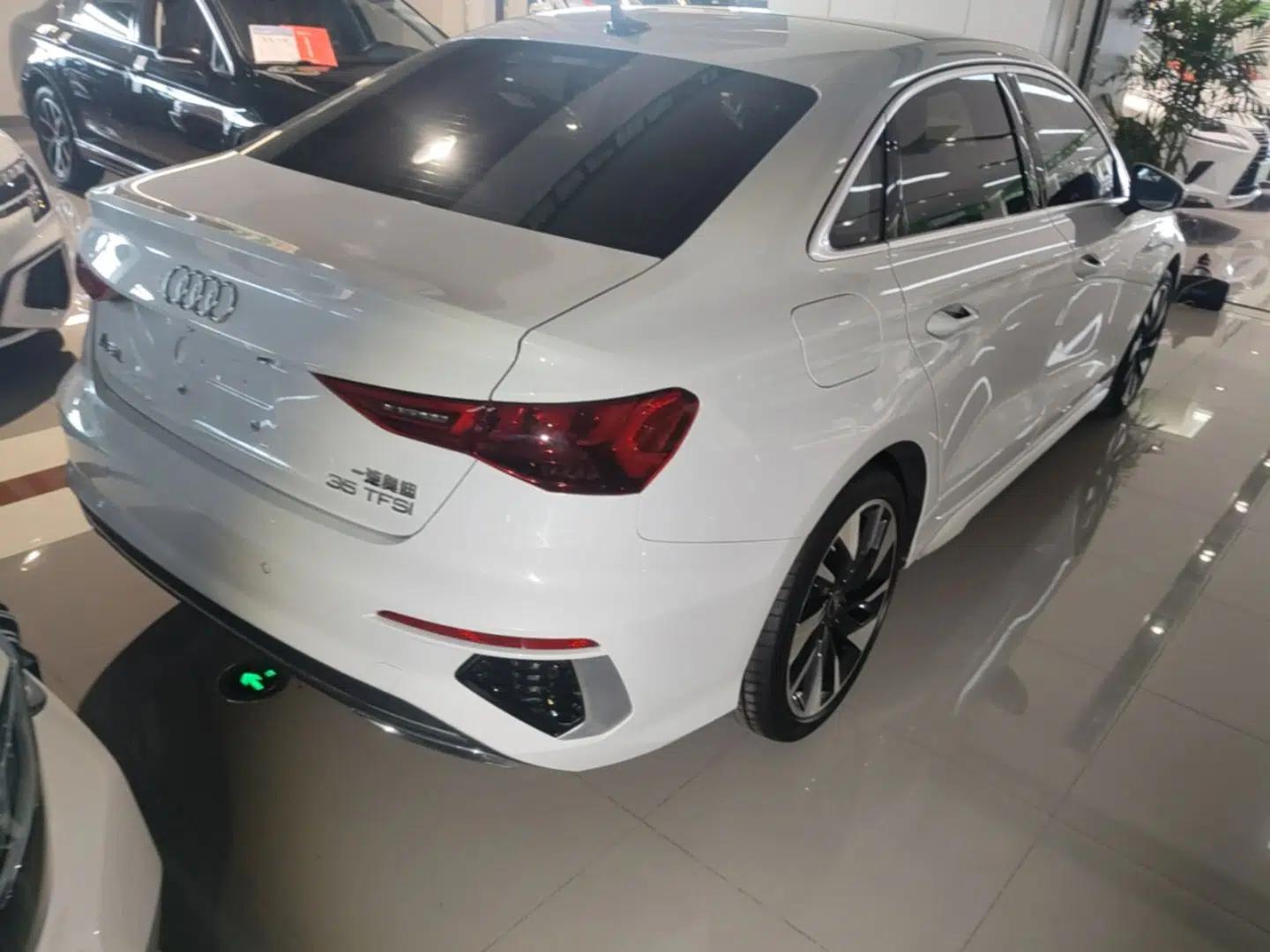 Audi A3 2023 A3L Limousine 35 TFSI Fashion Sport Model — миниатюра 6