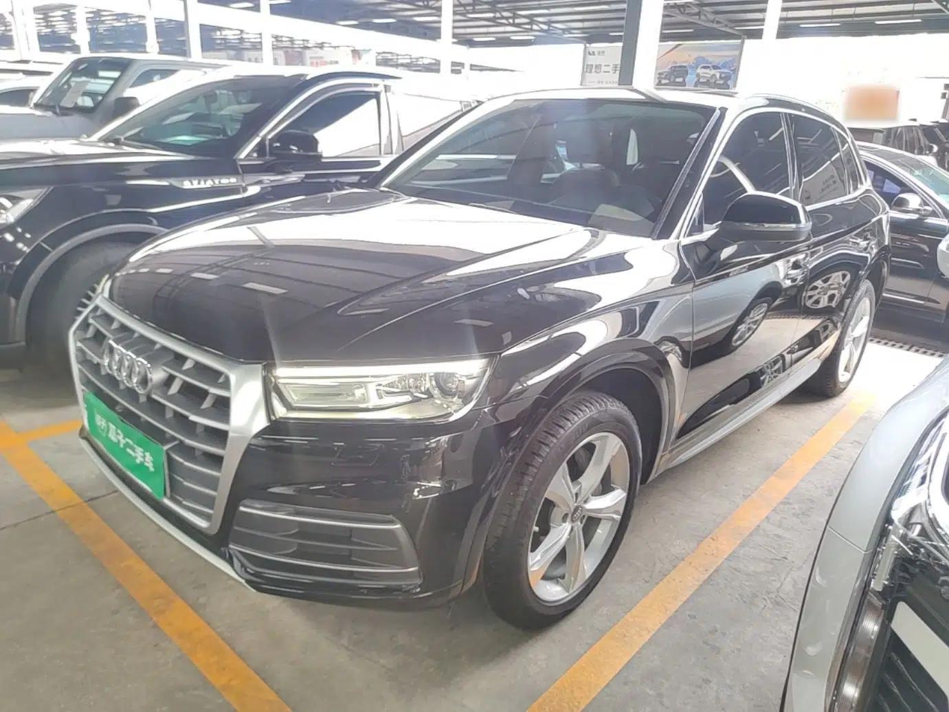 Audi Q5L 2018 40 TFSI Prestige Edition China V — миниатюра 1