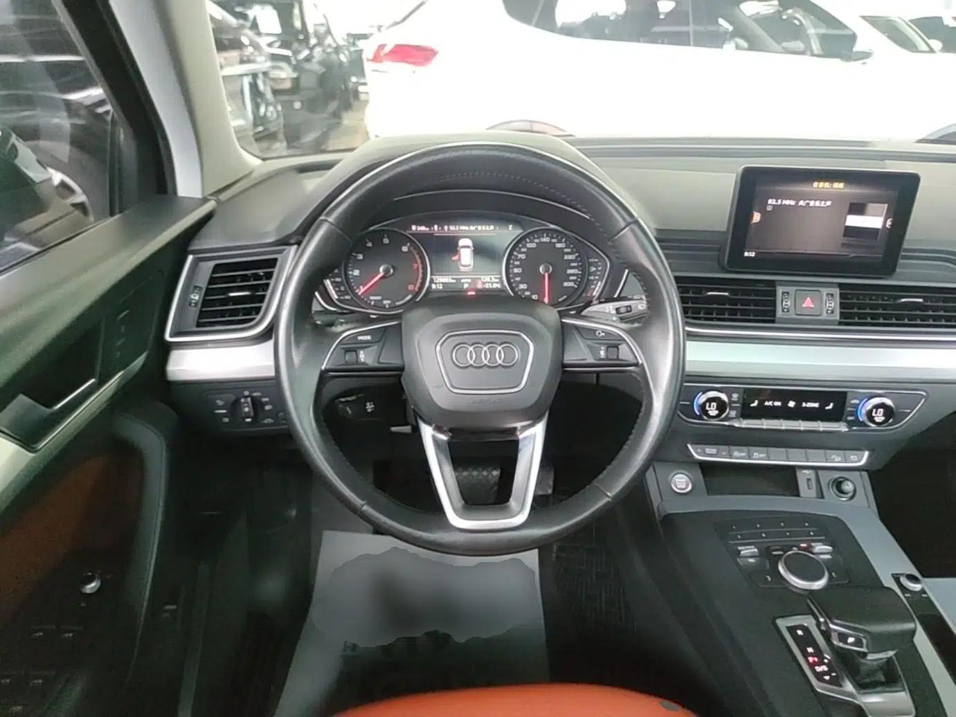 Audi Q5L 2018 40 TFSI Prestige Edition China V — миниатюра 18