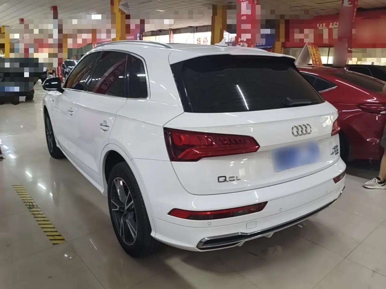 Audi Q5L 2018 45 TFSI Prestige Fashion Edition China V Emission Standard — миниатюра 4