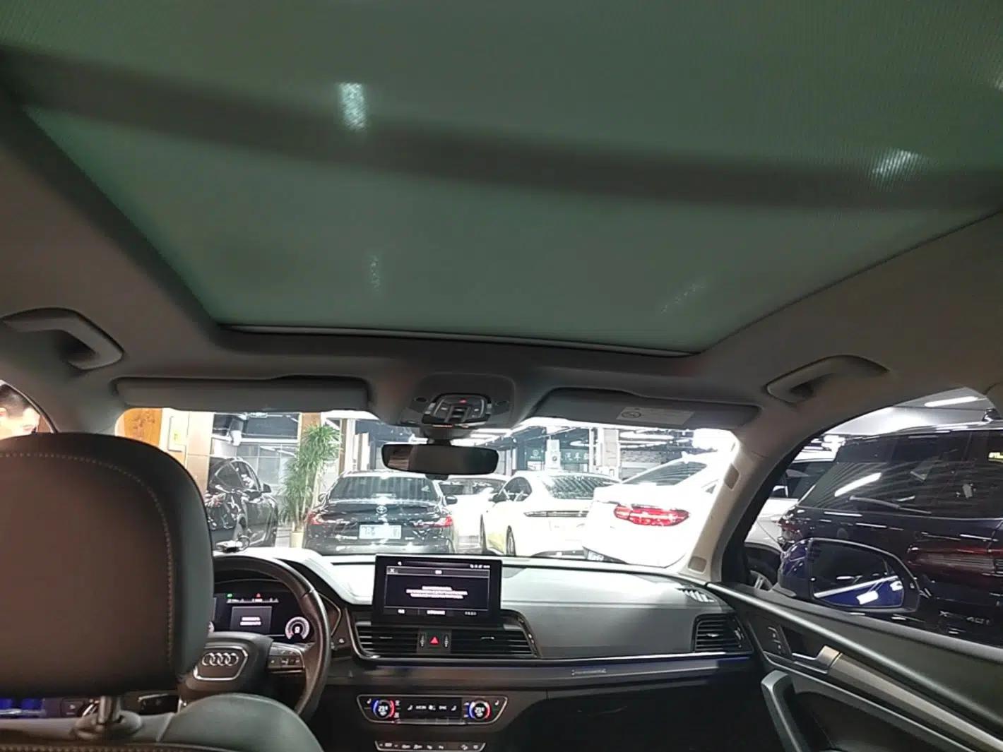 Audi Q5L 2022 45T Luxury Dynamic Model — миниатюра 21