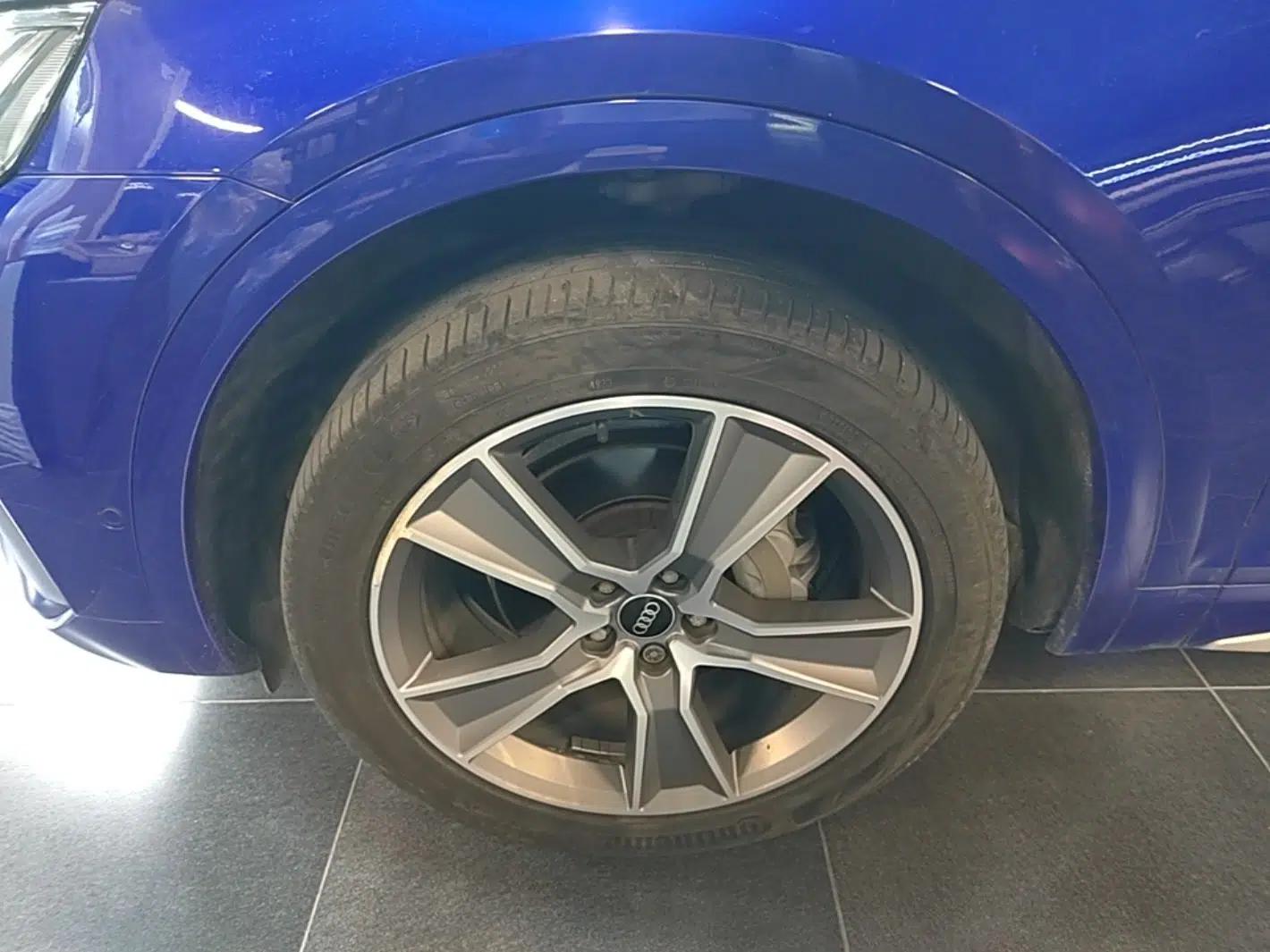 Audi Q5L 2022 45T Luxury Dynamic Model — миниатюра 10
