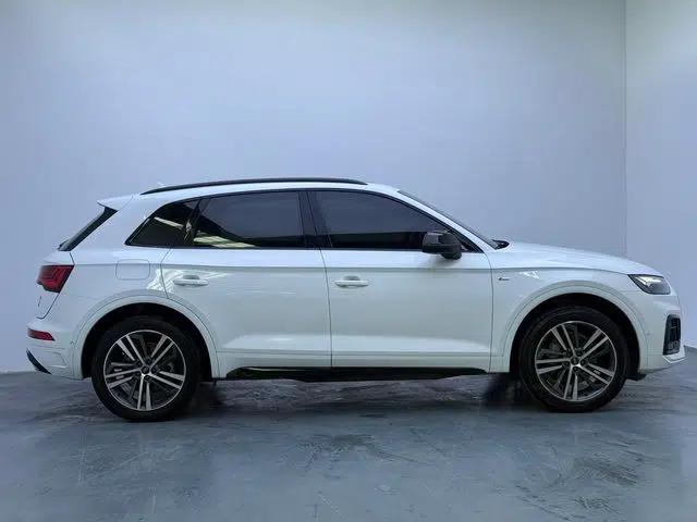 Audi Q5L 2022 Updated 40T Luxury Dynamic Edition — миниатюра 4