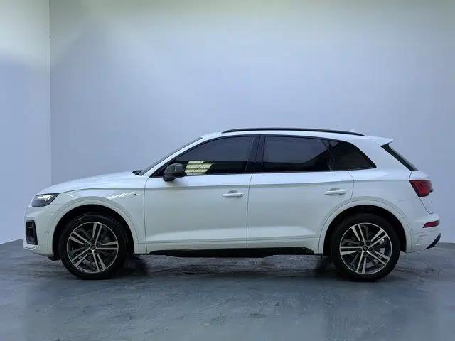 Audi Q5L 2022 Updated 40T Luxury Dynamic Edition — миниатюра 5