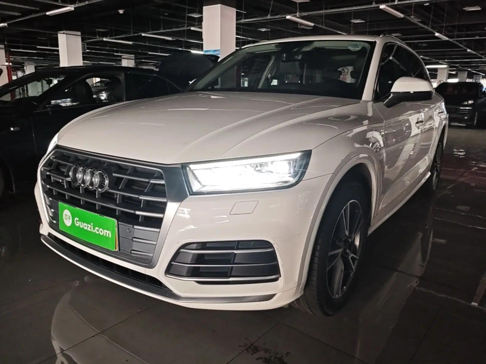 Audi Q5L 2020 Updated 40 TFSI Prestige Fashion Edition — миниатюра 1