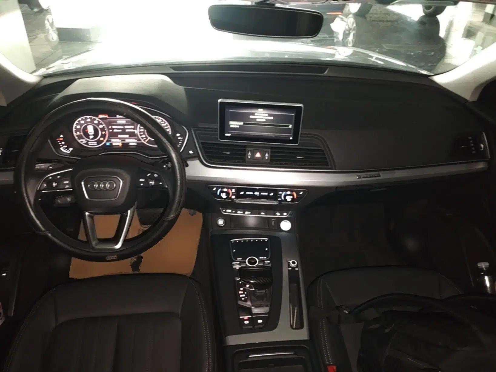 Audi Q5L 2020 Updated 40 TFSI Prestige Fashion Edition — миниатюра 12