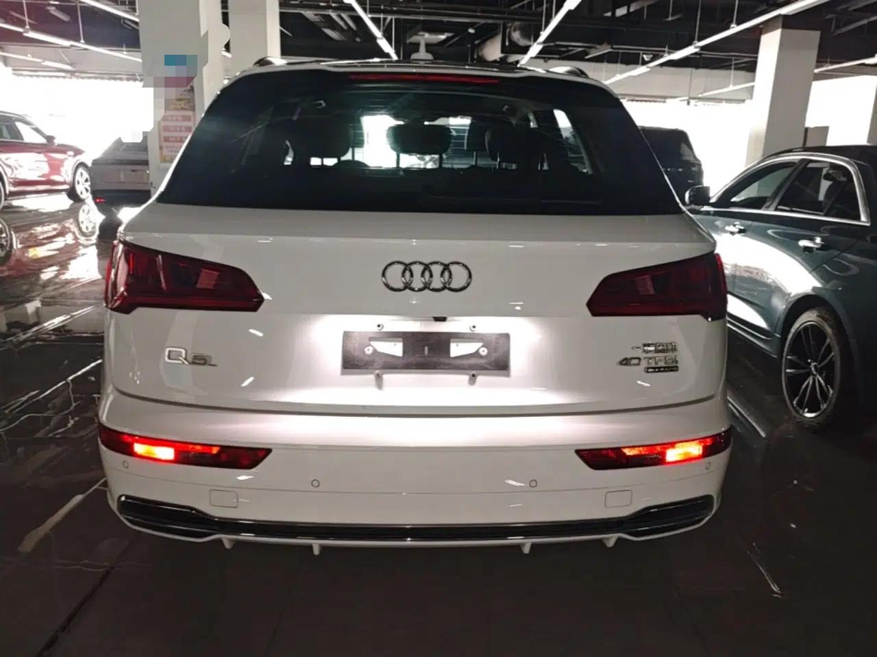Audi Q5L 2020 Updated 40 TFSI Prestige Fashion Edition — миниатюра 5