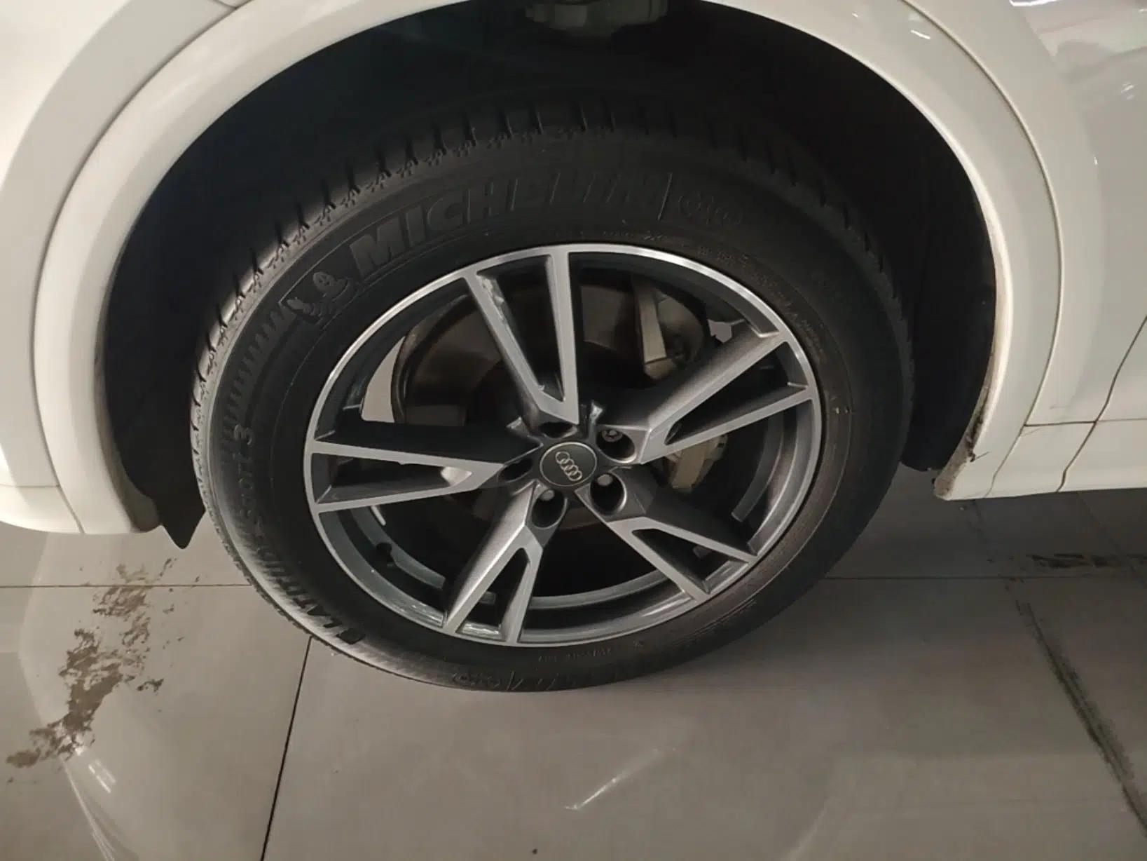Audi Q5L 2020 Updated 40 TFSI Prestige Fashion Edition — миниатюра 10