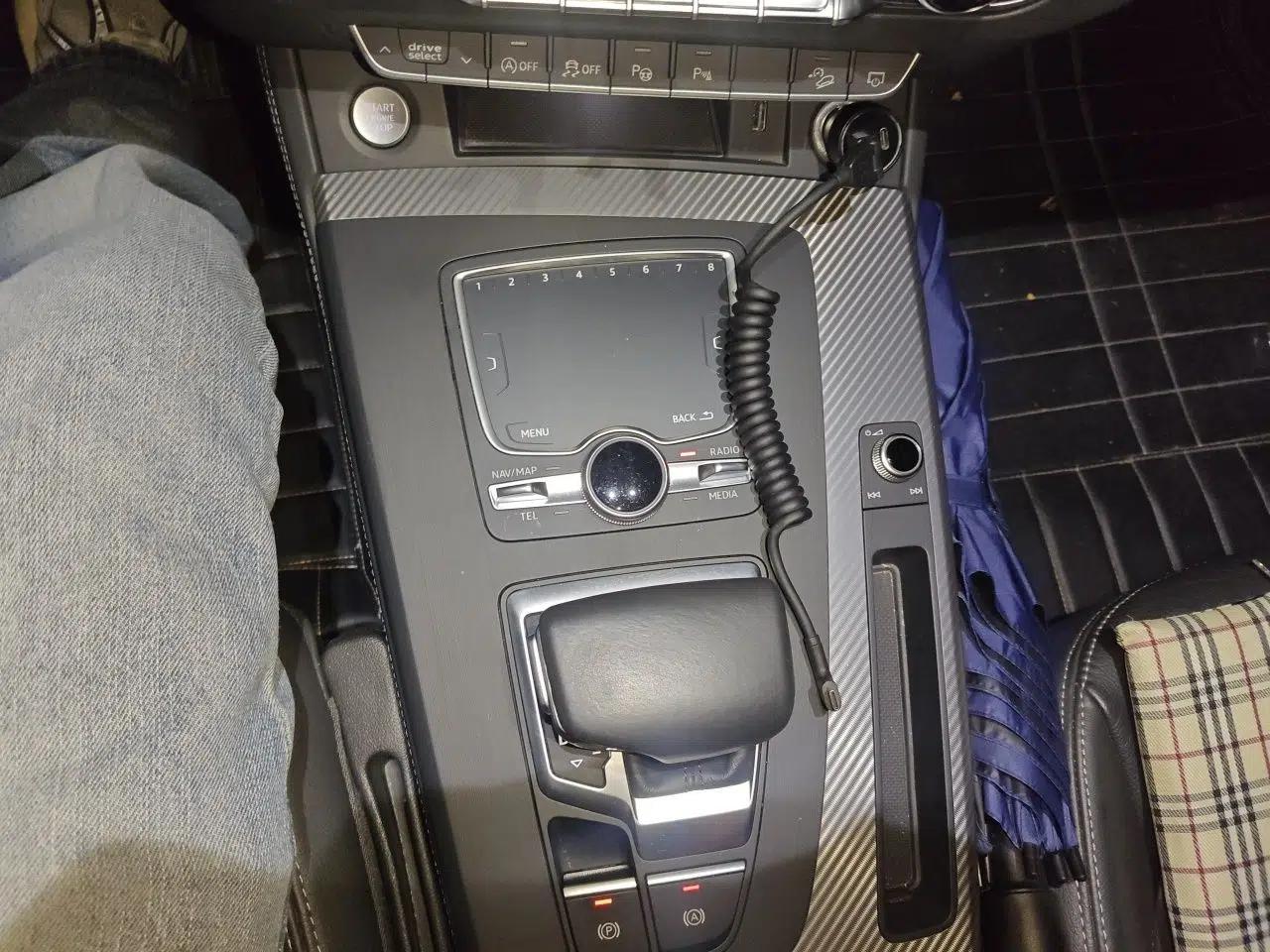 Audi Q5L 2020 45 TFSI Prestige Fashion Model — миниатюра 14