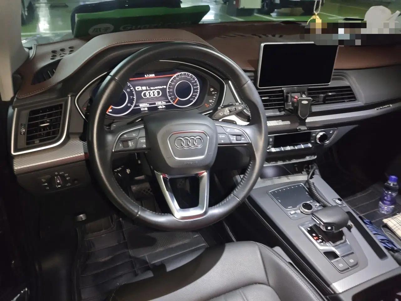 Audi Q5L 2020 45 TFSI Prestige Fashion Model — миниатюра 10