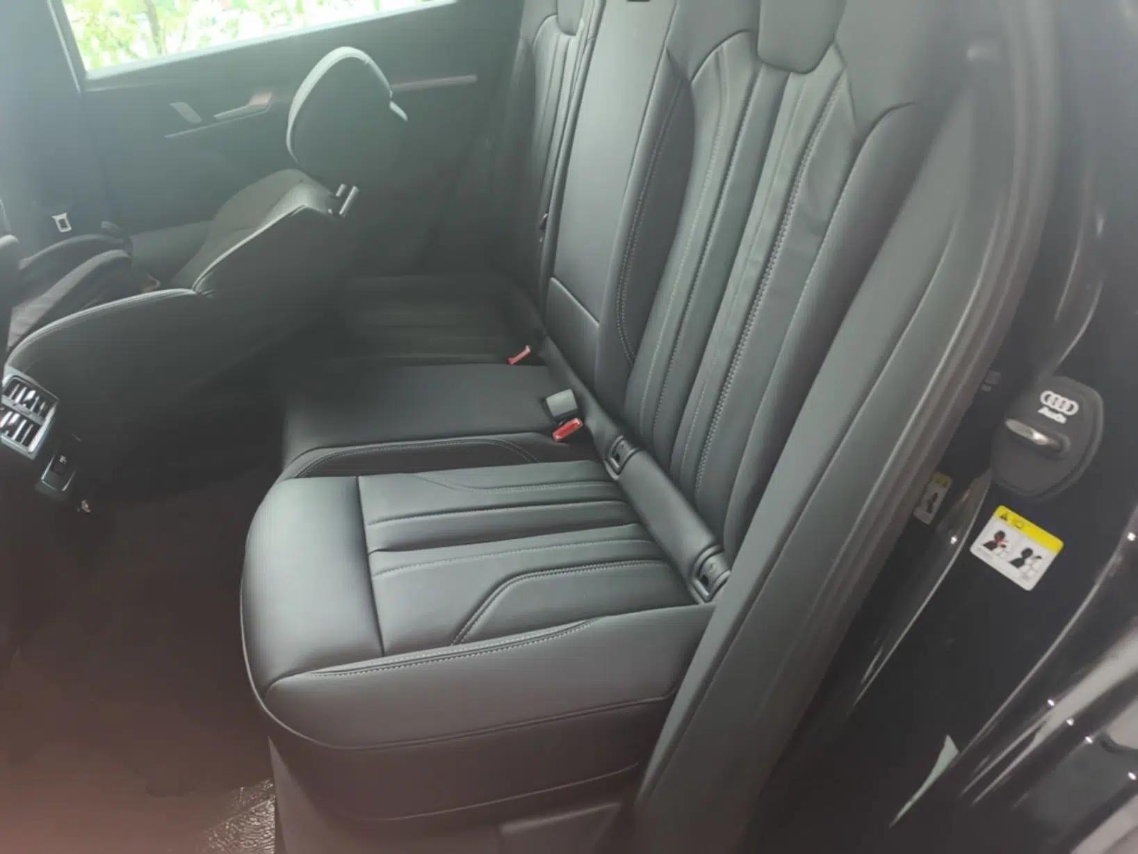 Audi Q5L 2023 40T Luxury Dynamic Model — миниатюра 20