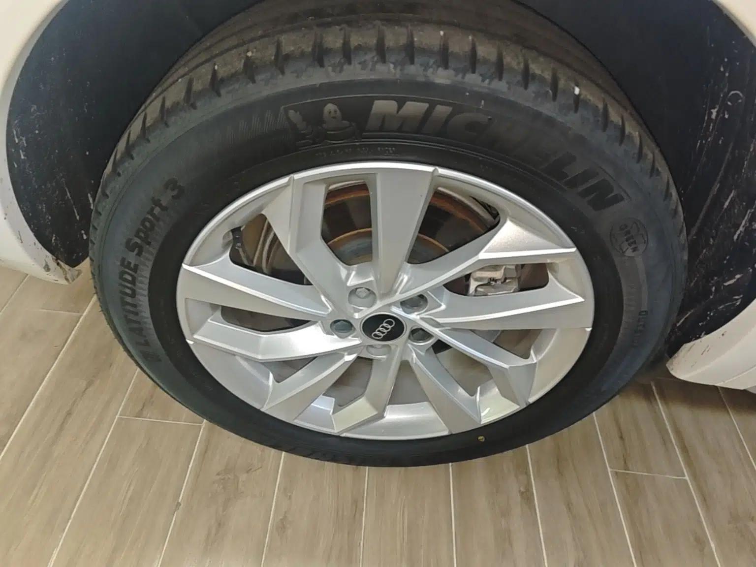 Audi Q5L 2022 Updated 40T Luxury Dynamic Edition — миниатюра 11