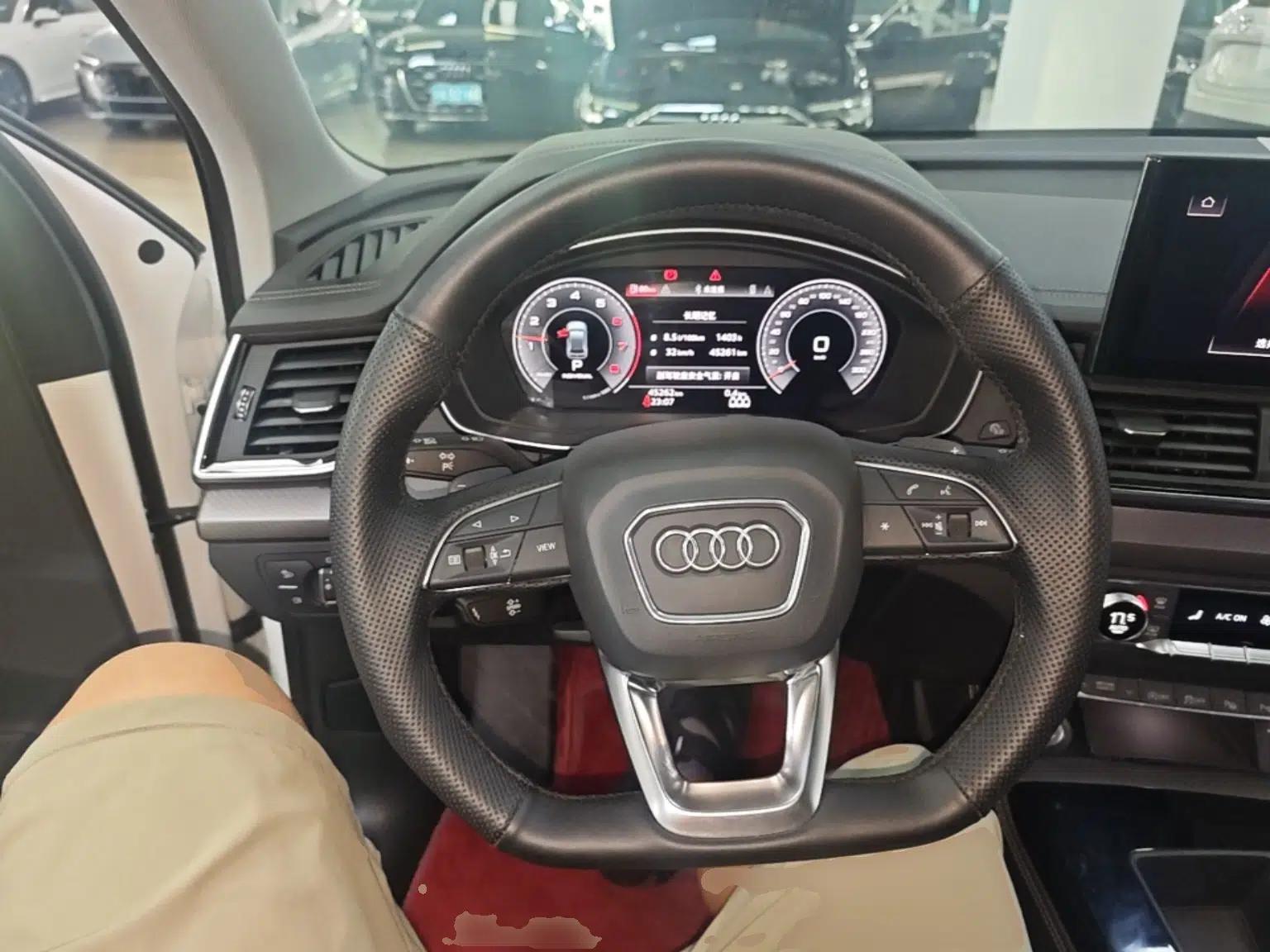 Audi Q5L 2022 Updated 40T Luxury Dynamic Edition — миниатюра 13