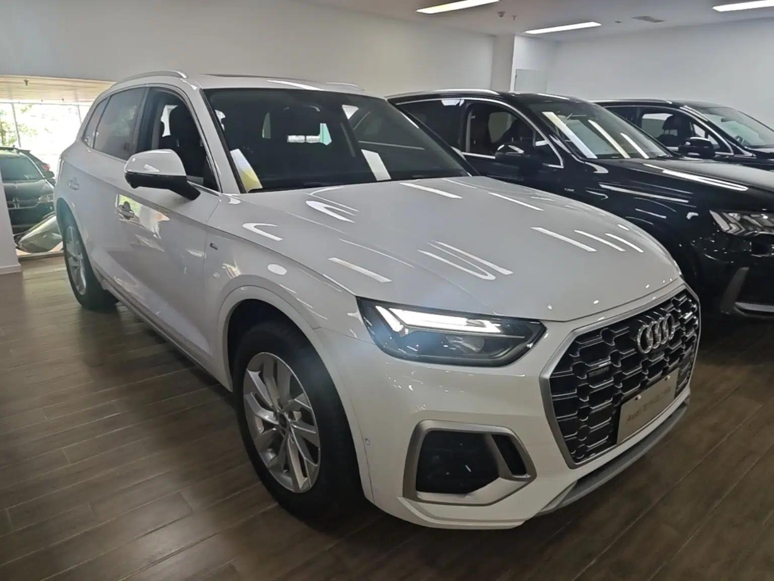 Audi Q5L 2022 Updated 40T Luxury Dynamic Edition — миниатюра 3
