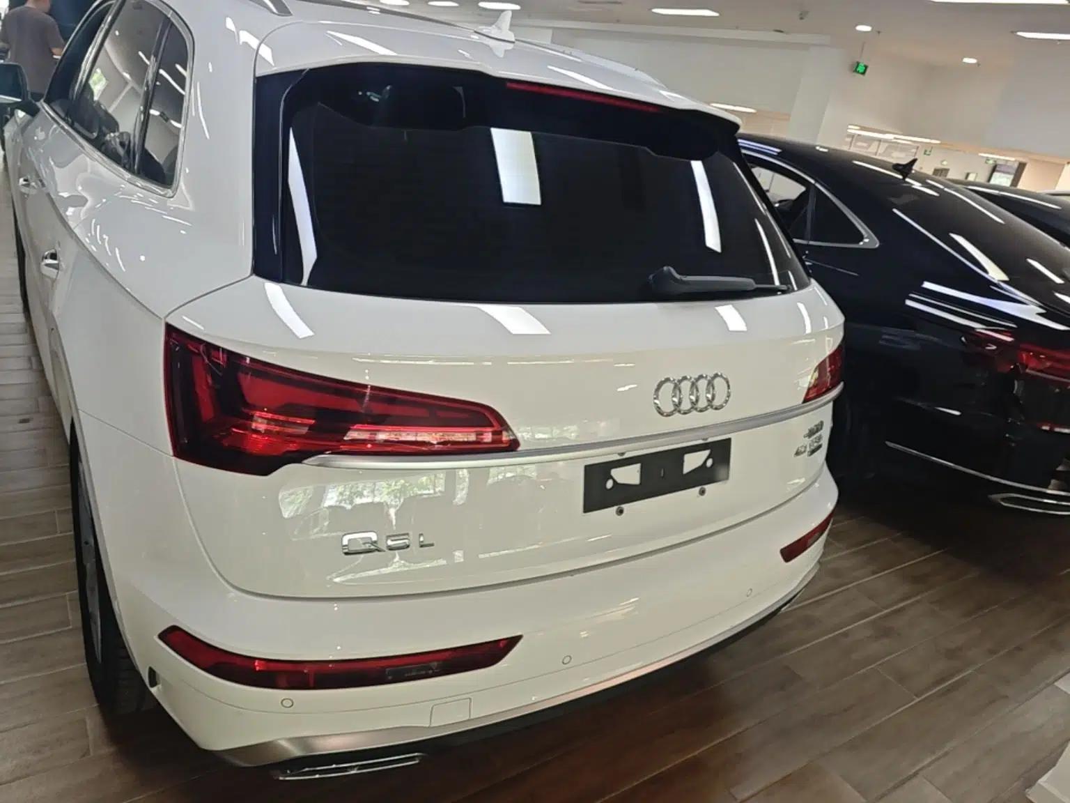 Audi Q5L 2022 Updated 40T Luxury Dynamic Edition — миниатюра 5