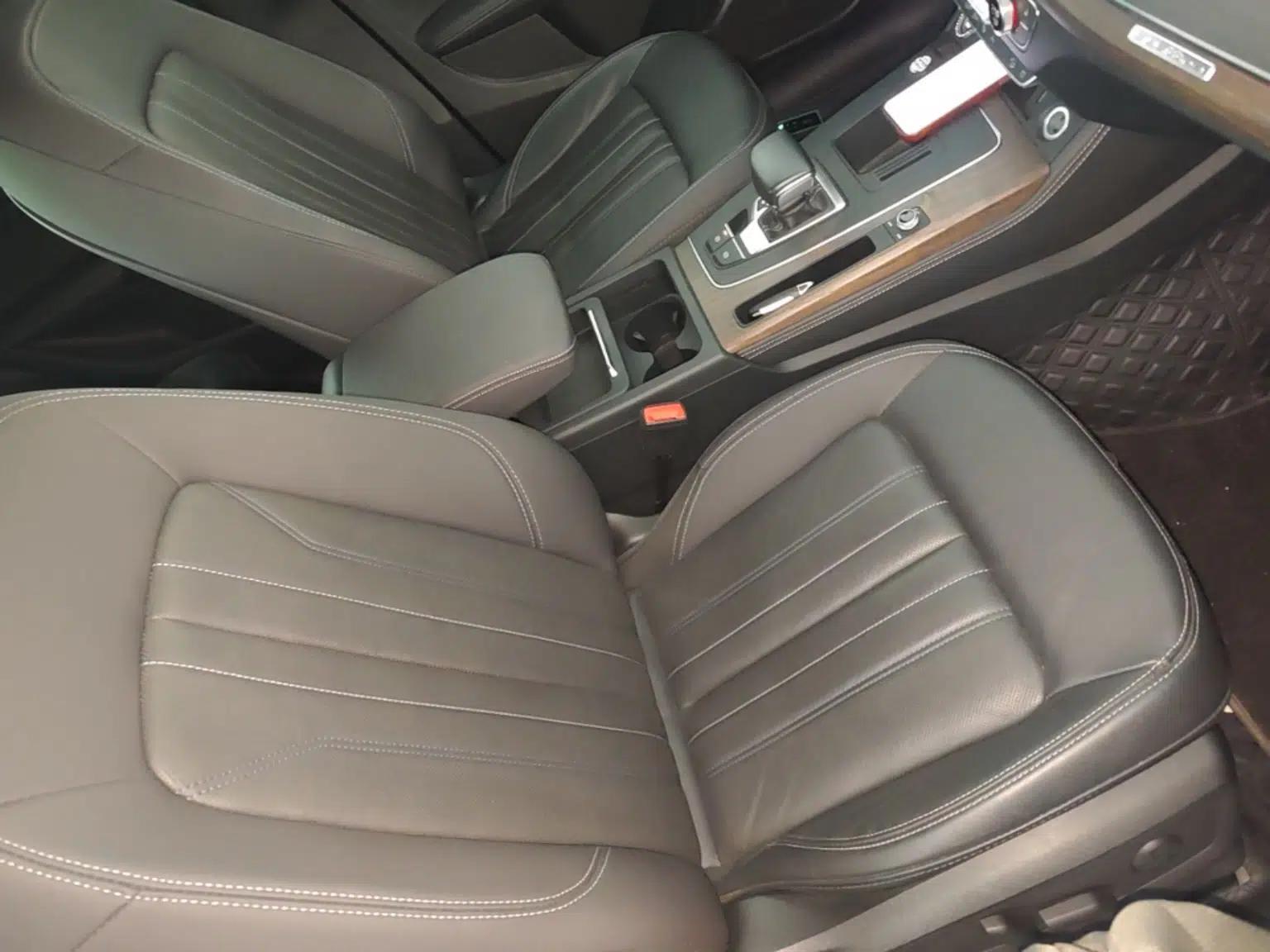 Audi Q5L 2022 40T Luxury Elegant Model — миниатюра 19