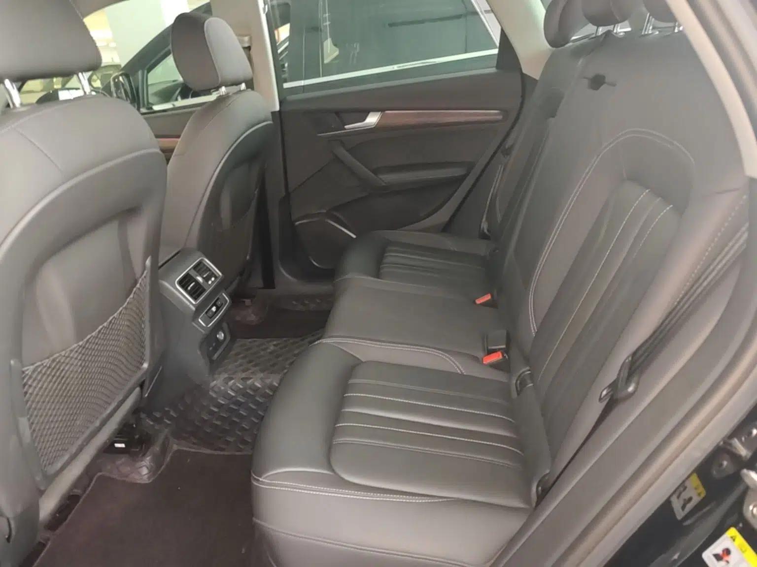 Audi Q5L 2022 40T Luxury Elegant Model — миниатюра 20