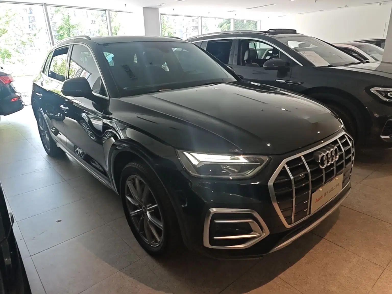 Audi Q5L 2022 40T Luxury Elegant Model — миниатюра 3
