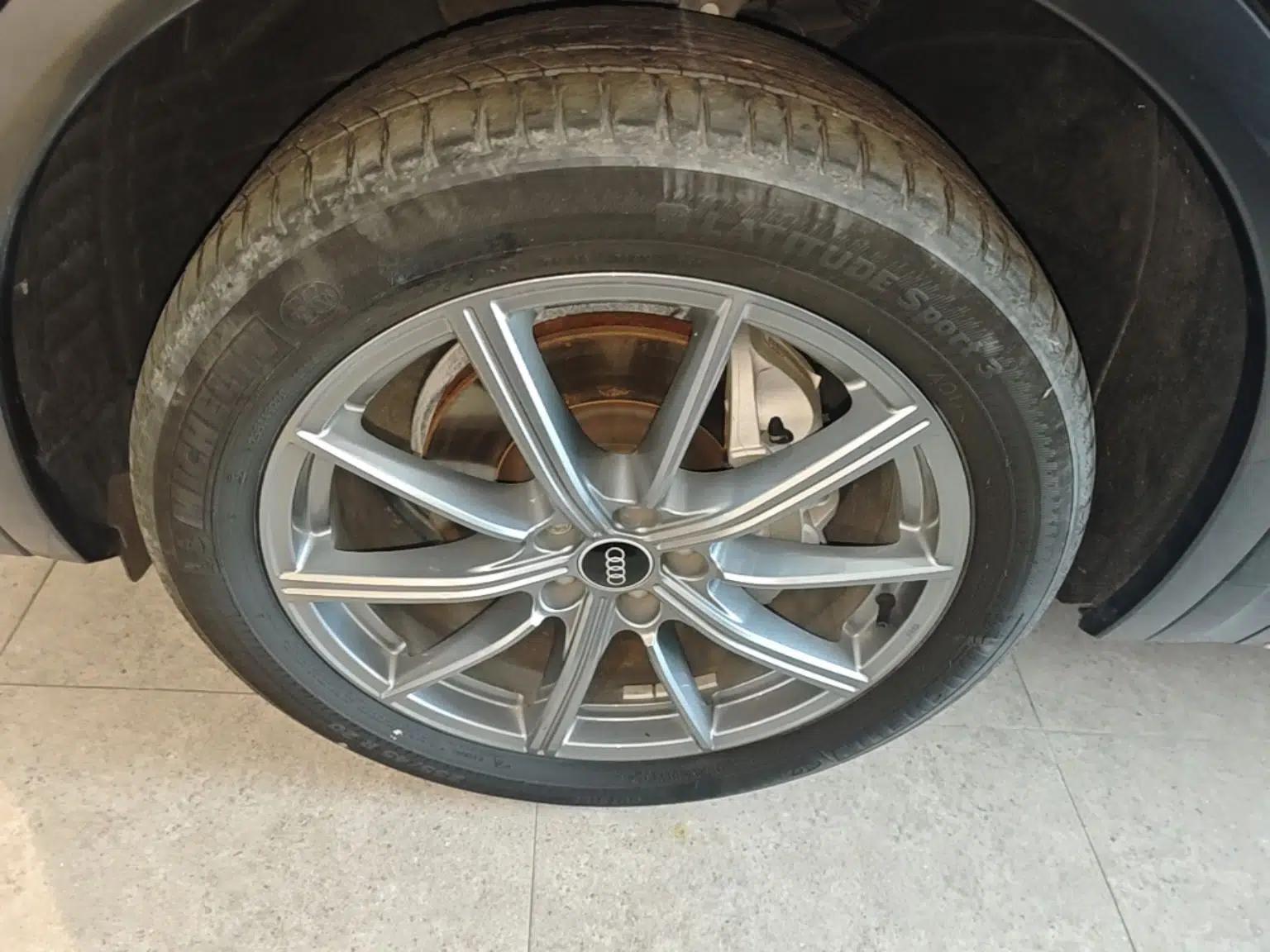 Audi Q5L 2022 40T Luxury Elegant Model — миниатюра 10