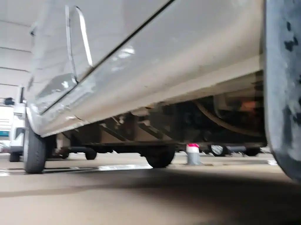 Wuling Rongguang EV 2020 Bus Basic Model 7-seater 300km Range — миниатюра 21