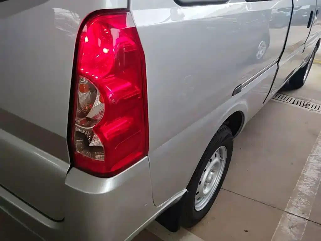 Wuling Rongguang EV 2020 Bus Basic Model 7-seater 300km Range — миниатюра 8
