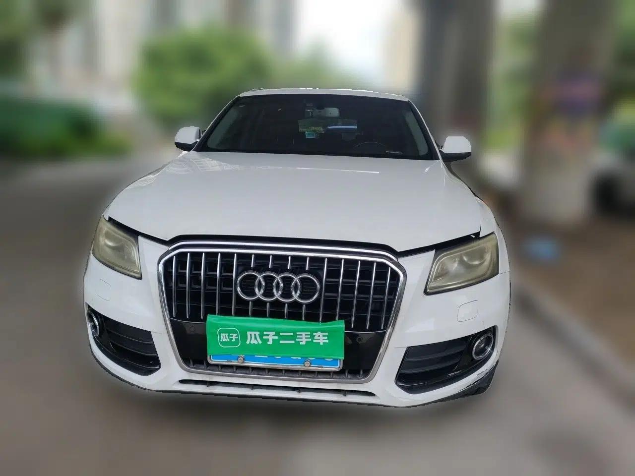 Audi Q5 2015 40 TFSI Comfort Model — миниатюра 2
