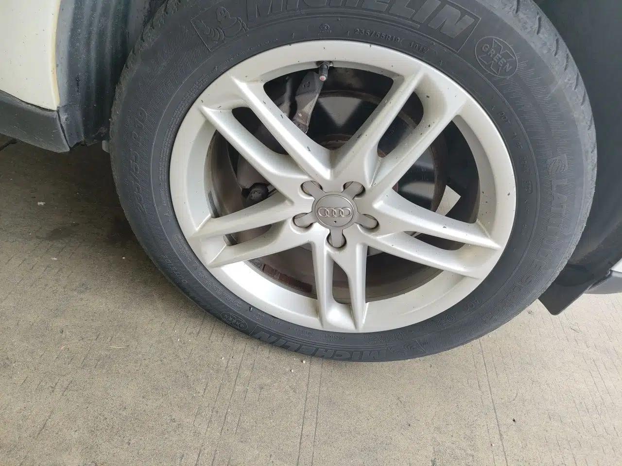 Audi Q5 2015 40 TFSI Comfort Model — миниатюра 8