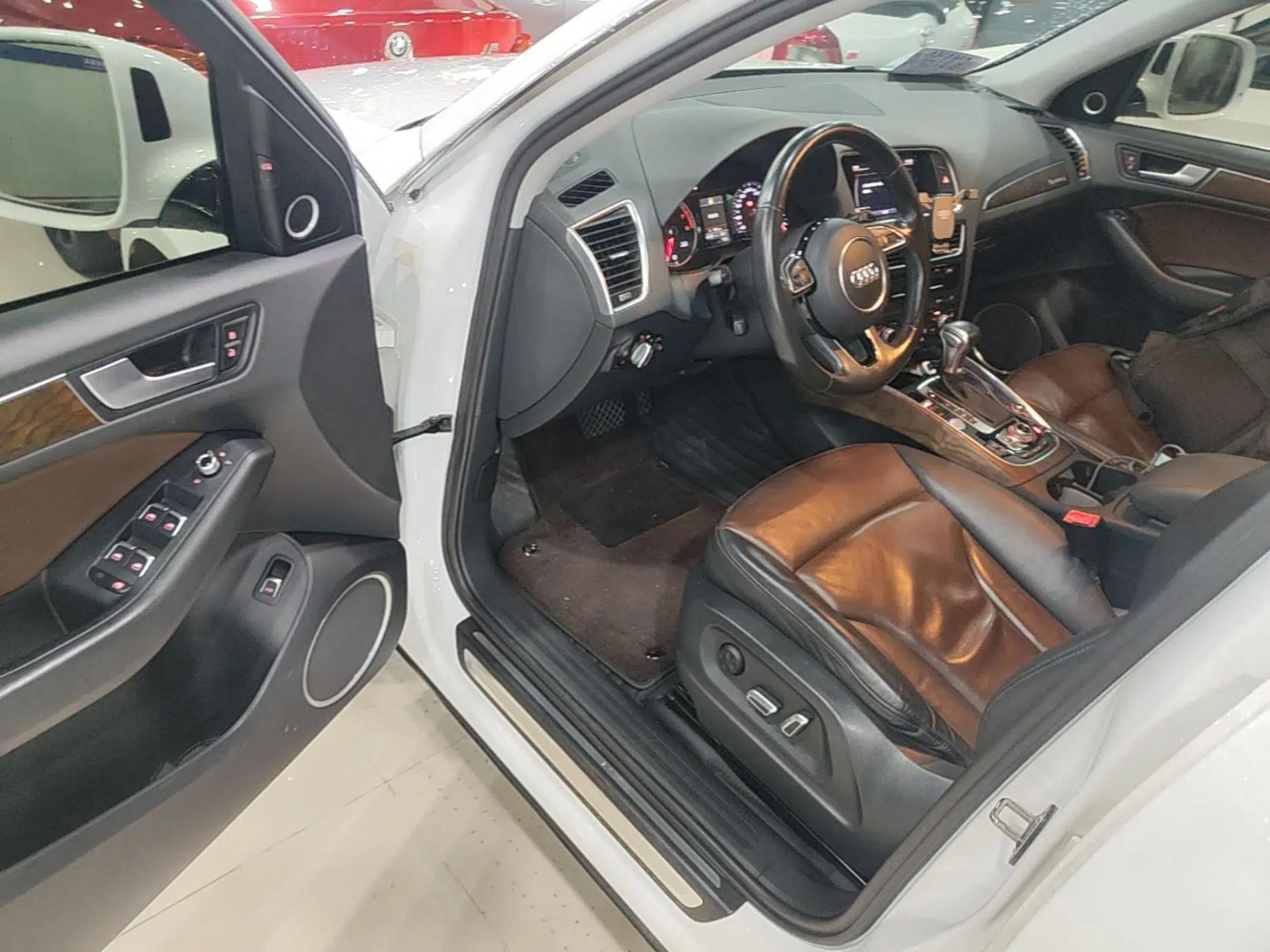 Audi Q5 2016 40 TFSI Comfort Model — миниатюра 18