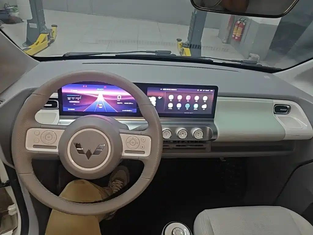 Wuling Air ev Clear Sky 2023 Model, Four-Seat - Advanced Edition — миниатюра 10