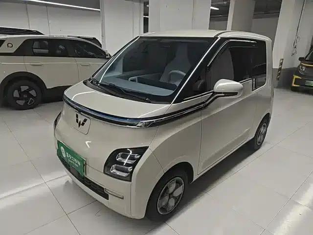 Wuling Air ev Clear Sky 2023 Model, Four-Seat - Advanced Edition