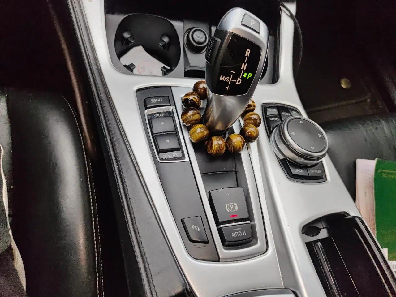BMW 5 Series New Energy 2015 530Le — миниатюра 14