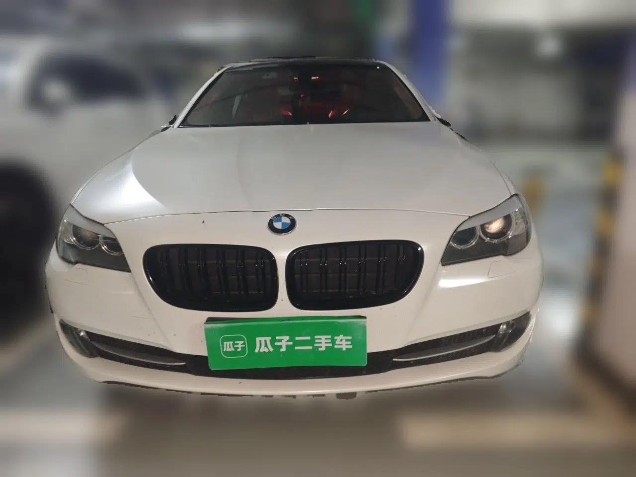 BMW 5 Series 2012 523Li Luxury Model — миниатюра 2