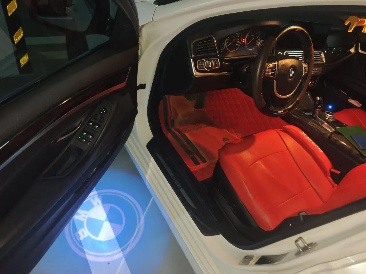 BMW 5 Series 2012 523Li Luxury Model — миниатюра 16