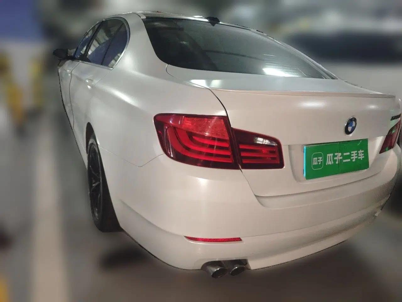 BMW 5 Series 2012 523Li Luxury Model — миниатюра 4