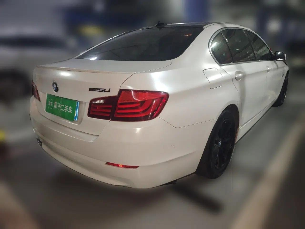 BMW 5 Series 2012 523Li Luxury Model — миниатюра 6