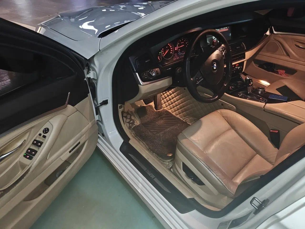 BMW 5 Series 2013 525Li Luxury Model — миниатюра 16