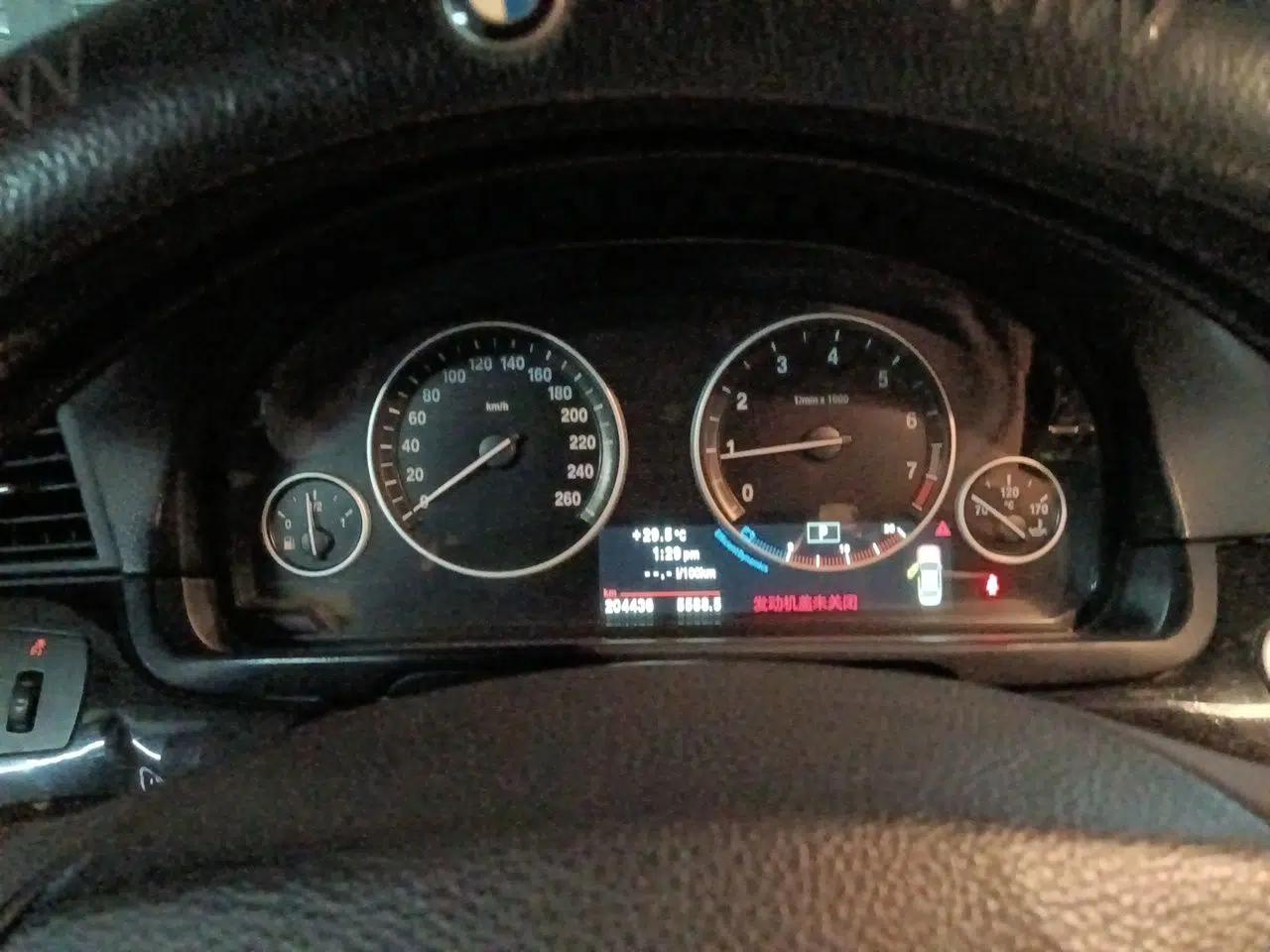 BMW 5 Series 2013 525Li Luxury Model — миниатюра 11