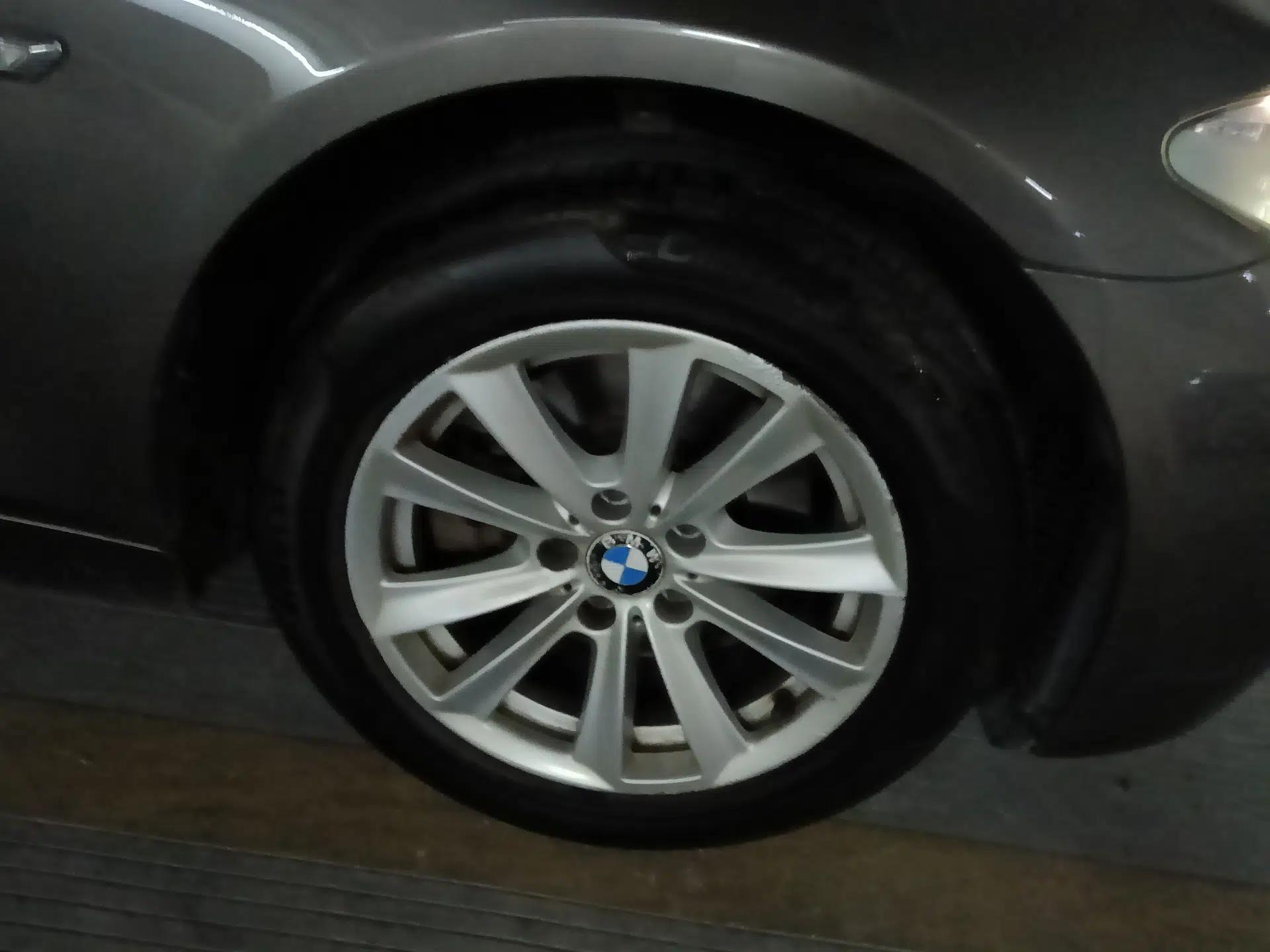 BMW 5 Series 2013 525Li Luxury Model — миниатюра 8