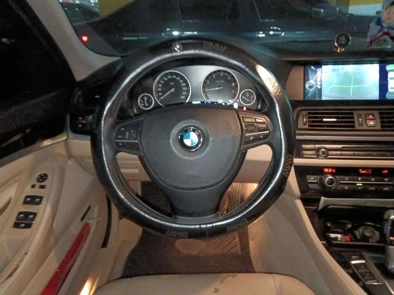 BMW 5 Series 2013 525Li Luxury Model — миниатюра 10
